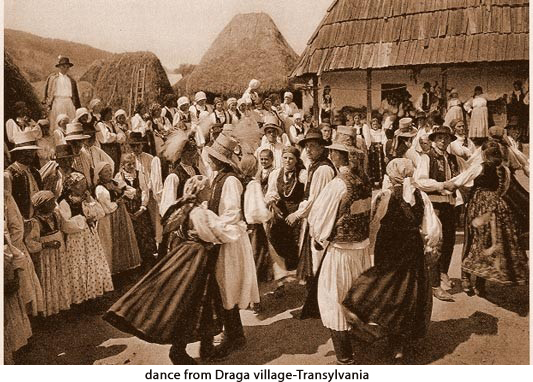 011-discover-romania-dance-from-draga-vilage2